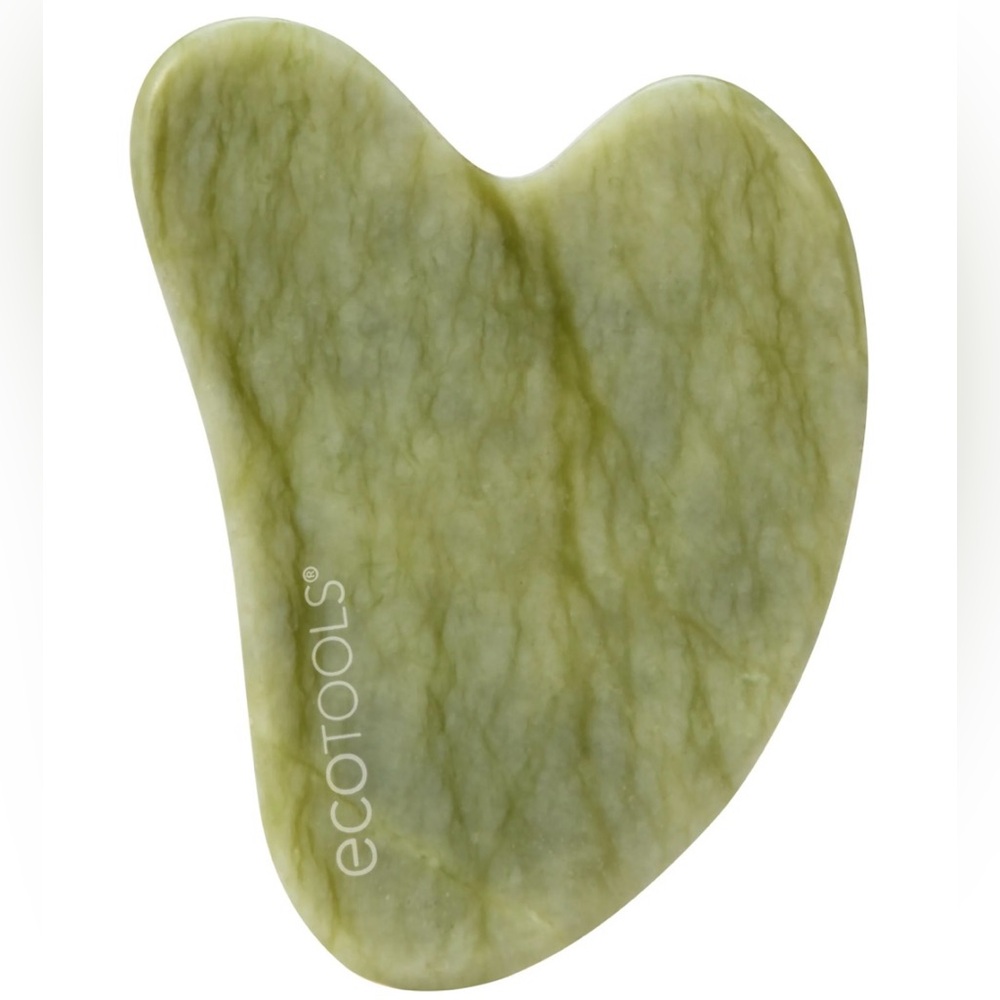 Gua Sha Stone Beauty Tool, Jade — EcoTools - Picture 11 of 17